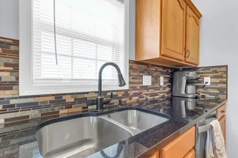 905 Bluegrass Lane Champaign IL 61822