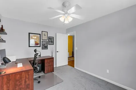 905 Bluegrass Lane Champaign IL 61822