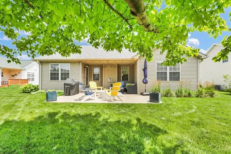 905 Bluegrass Lane Champaign IL 61822