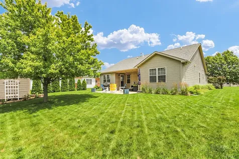 905 Bluegrass Lane Champaign IL 61822