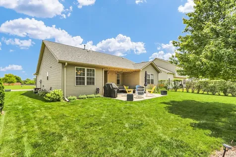 905 Bluegrass Lane Champaign IL 61822