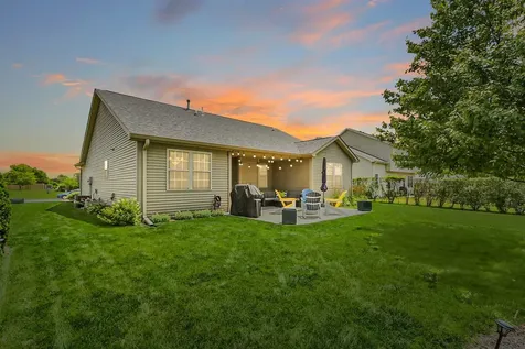 905 Bluegrass Lane Champaign IL 61822