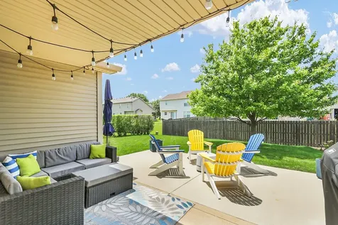 905 Bluegrass Lane Champaign IL 61822