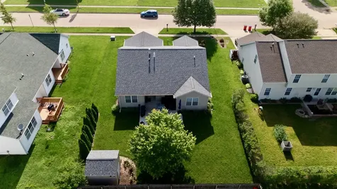 905 Bluegrass Lane Champaign IL 61822