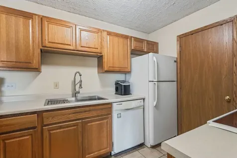 1362 Cunat Court Lake In The Hills IL 60156