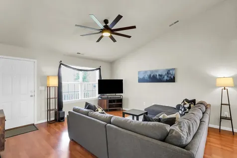 404 Lauterbur Lane Champaign IL 61822