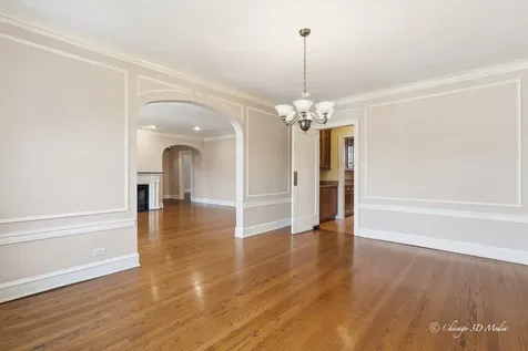906 Greenwood Street Evanston IL 60201