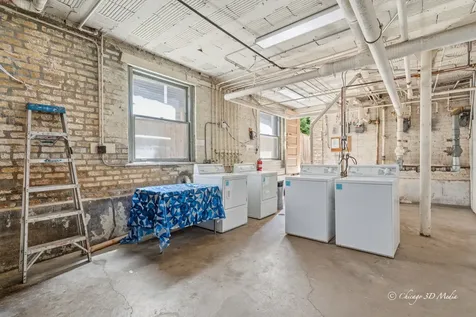 906 Greenwood Street Evanston IL 60201