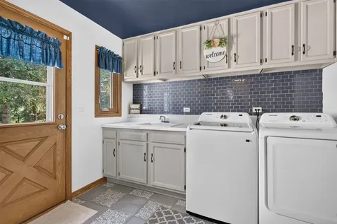 1297 Drawbridge Lane Lemont IL 60439