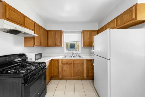 16881 Shea Avenue Hazel Crest IL 60429