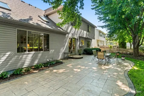 216 Willowwood Drive Oswego IL 60543