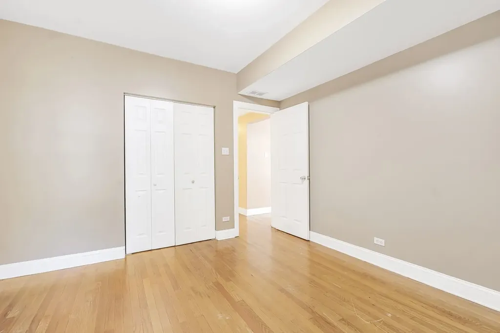 1747 West Pratt Boulevard Chicago IL 60626