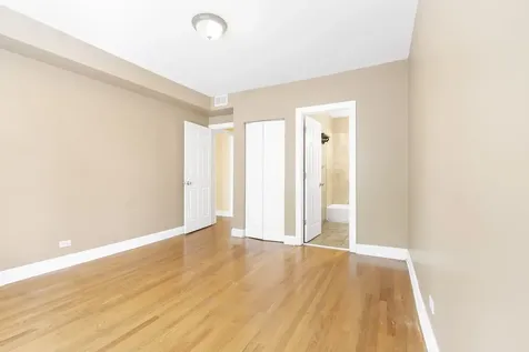 1747 West Pratt Boulevard Chicago IL 60626