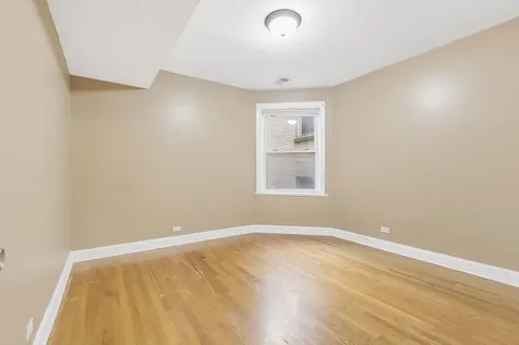 1747 West Pratt Boulevard Chicago IL 60626