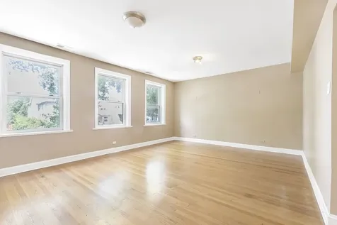 1747 West Pratt Boulevard Chicago IL 60626