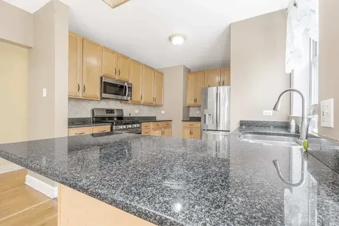 1747 West Pratt Boulevard Chicago IL 60626