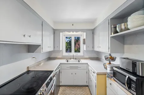 2254 Sherman Avenue Evanston IL 60201