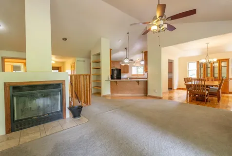 15792 York Center Road Thomson IL 61285
