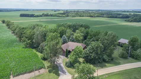 15792 York Center Road Thomson IL 61285
