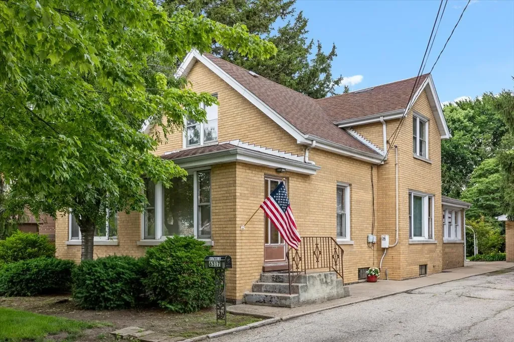 6317 Kirschoff Street Rosemont IL 60018