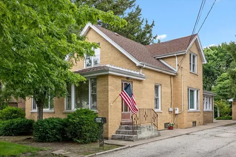 6317 Kirschoff Street Rosemont IL 60018