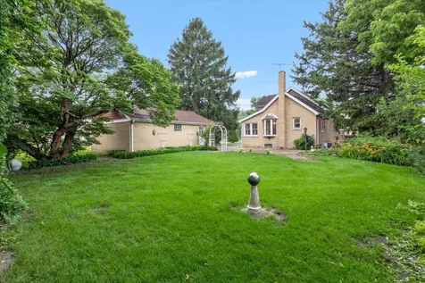 6317 Kirschoff Street Rosemont IL 60018