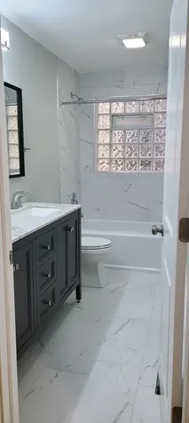 5144 North Avers Avenue Chicago IL 60625