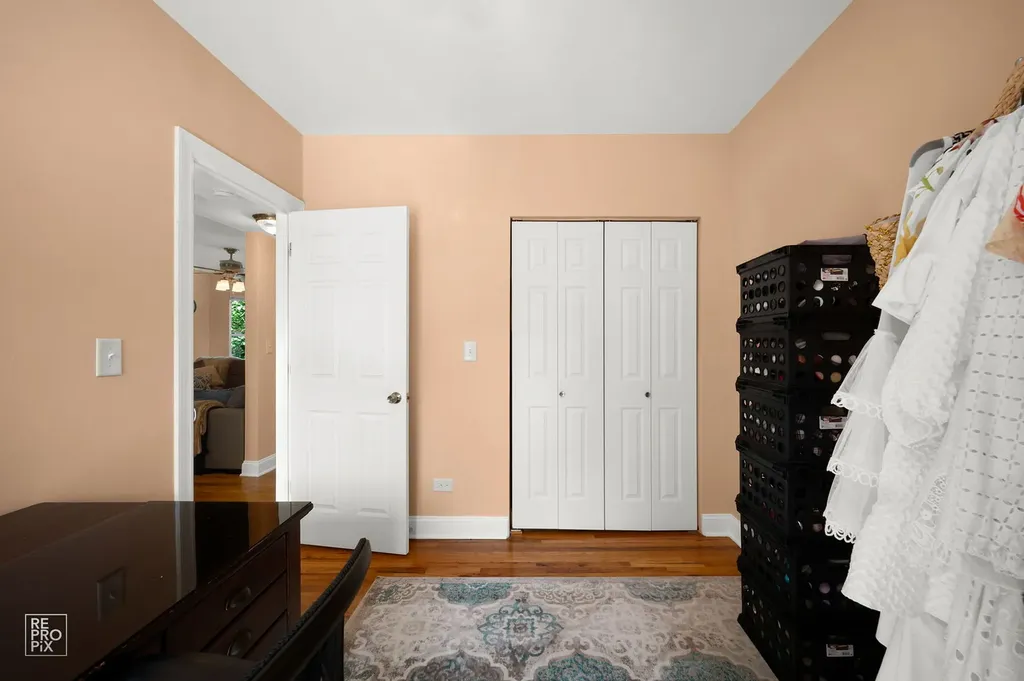 6305 North Richmond Street Chicago IL 60659