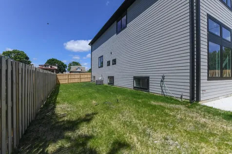 4333 Emerson Avenue Schiller Park IL 60176