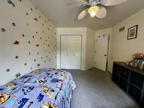 1496 Cheriton Circle Grayslake IL 60030