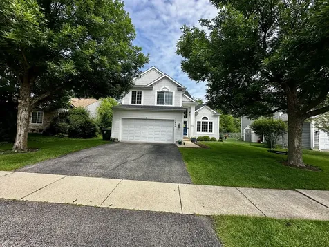 1496 Cheriton Circle Grayslake IL 60030