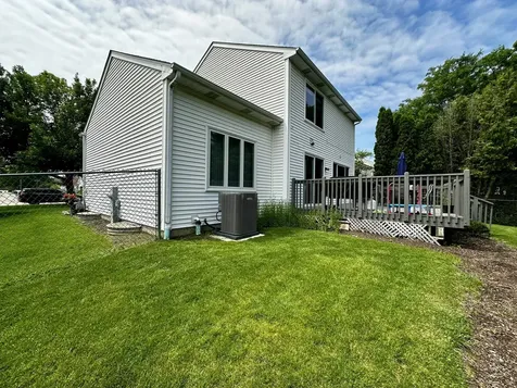 1496 Cheriton Circle Grayslake IL 60030