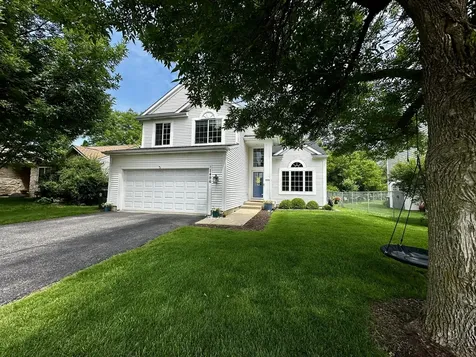 1496 Cheriton Circle Grayslake IL 60030