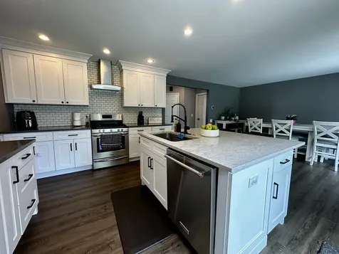 1496 Cheriton Circle Grayslake IL 60030