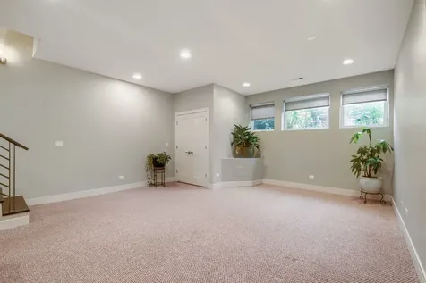 4814 South Champlain Avenue Chicago IL 60615