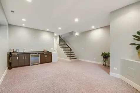 4814 South Champlain Avenue Chicago IL 60615