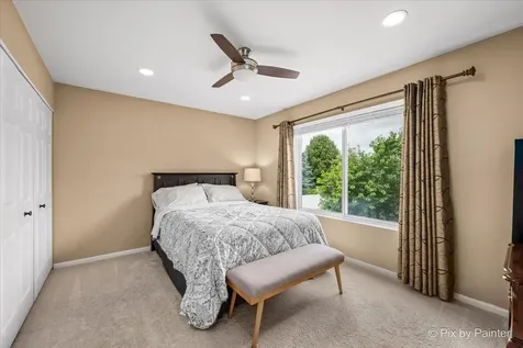 2366 Coral Cove Elgin IL 60123