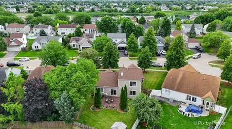 2366 Coral Cove Elgin IL 60123
