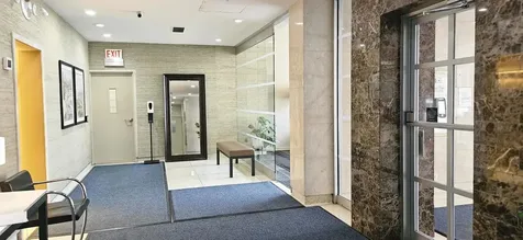 555 West Cornelia Avenue Chicago IL 60657