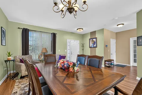174 Owen Street Matteson IL 60443