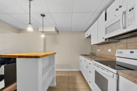 174 Owen Street Matteson IL 60443