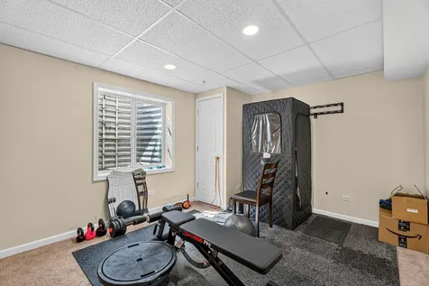 174 Owen Street Matteson IL 60443