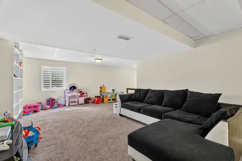 174 Owen Street Matteson IL 60443