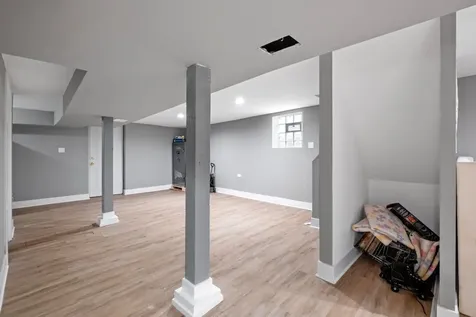 10724 South Prairie Avenue Chicago IL 60628