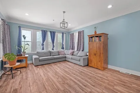 10724 South Prairie Avenue Chicago IL 60628