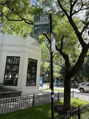 33 West Delaware Place Chicago IL 60610