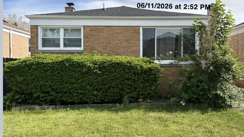 2909 West Howard Street Chicago IL 60645