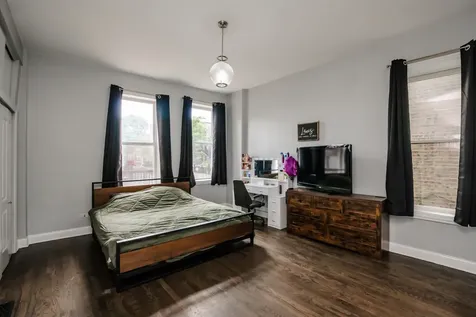 735 East 50th Street Chicago IL 60615
