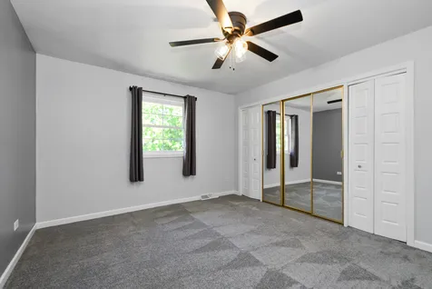 10248 South 80th Court Palos Hills IL 60465