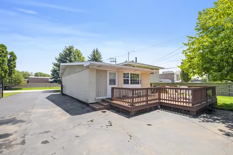 10248 South 80th Court Palos Hills IL 60465